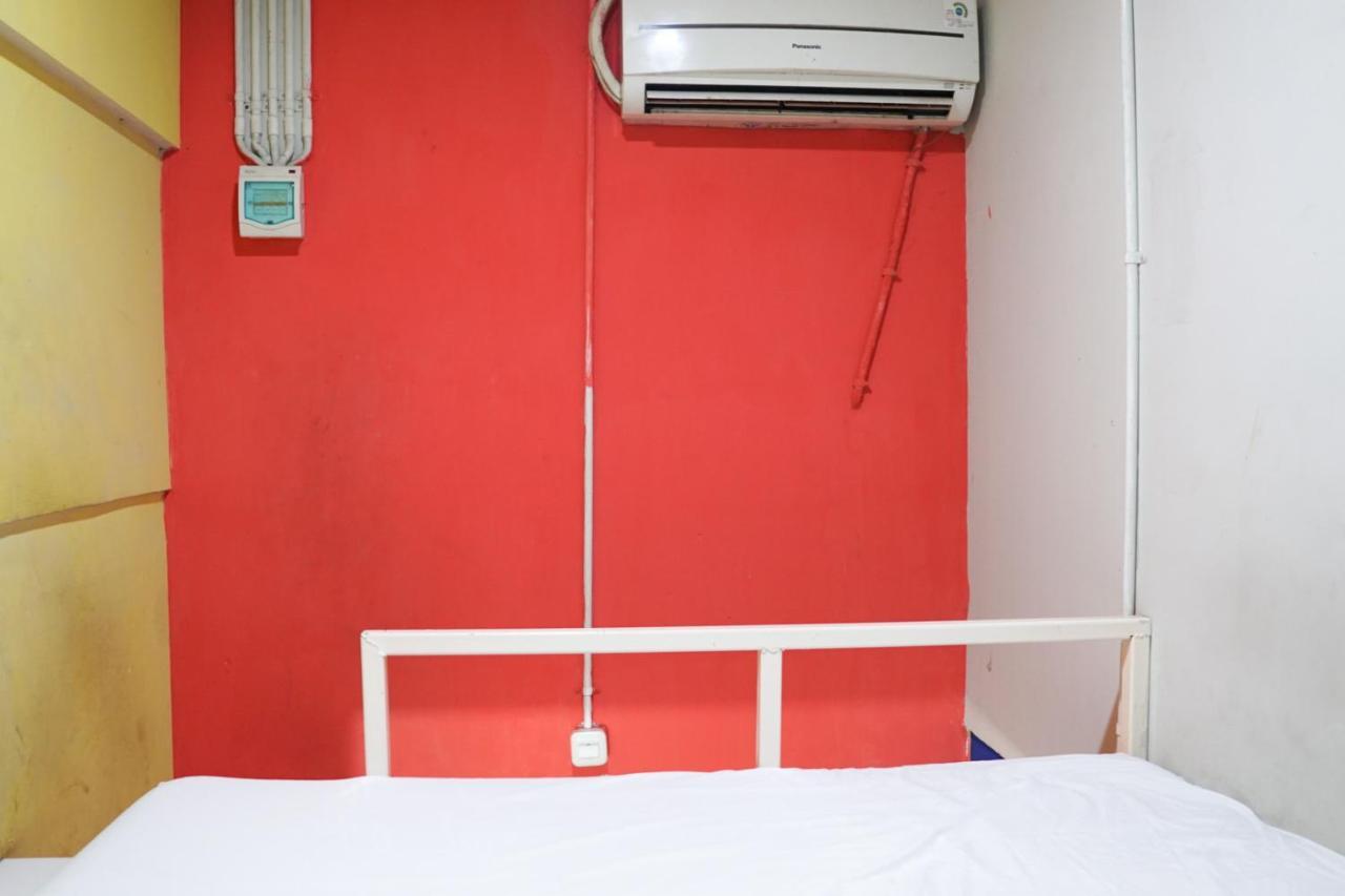 Cosmo Tanjung Duren Mitra Reddoorz Jakarta Ngoại thất bức ảnh