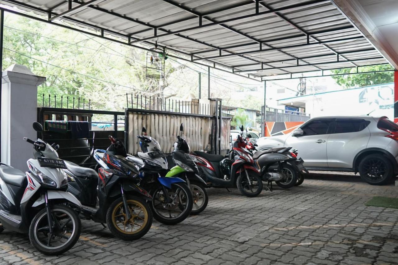 Cosmo Tanjung Duren Mitra Reddoorz Jakarta Ngoại thất bức ảnh